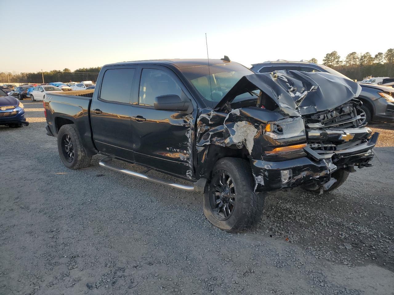 2018 CHEVROLET SILVERADO - Фото 4