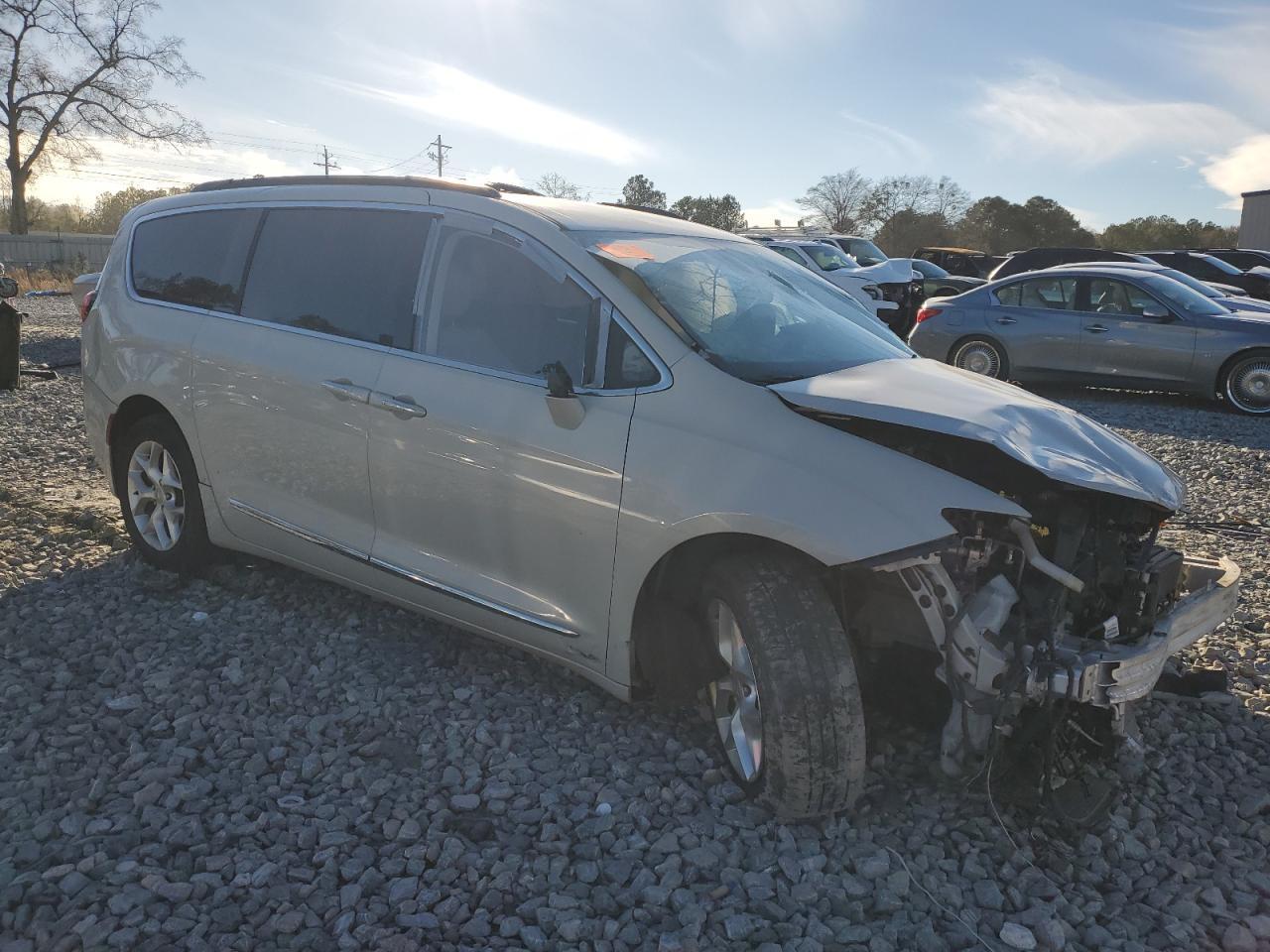 2017 CHRYSLER PACIFICA T - Image 4