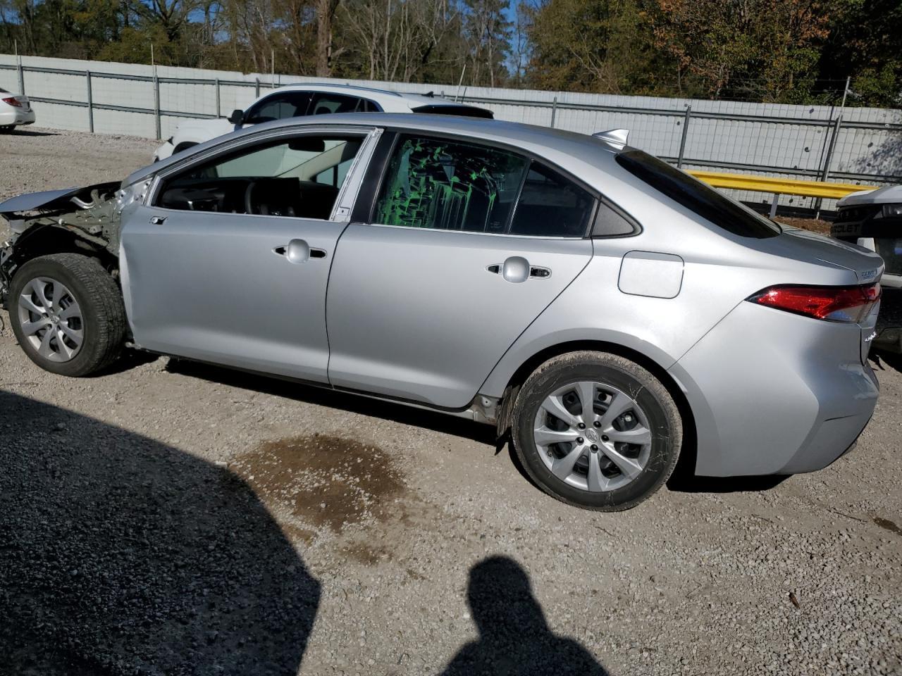 2022 TOYOTA COROLLA LE - Image 2