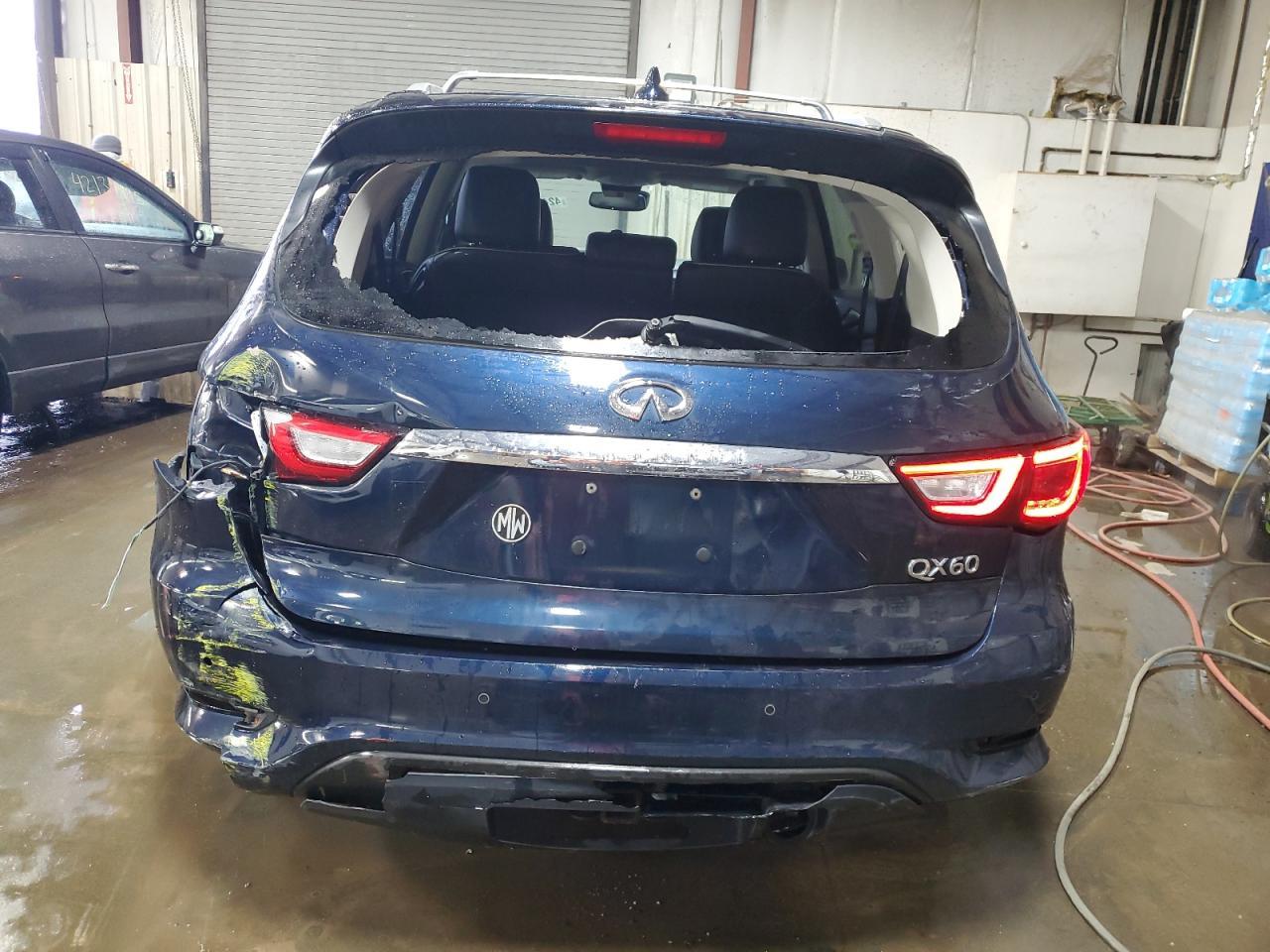 2016 INFINITI QX60 - Фото 6