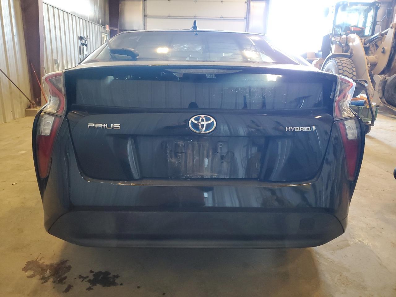 2016 TOYOTA PRIUS - Фото 6