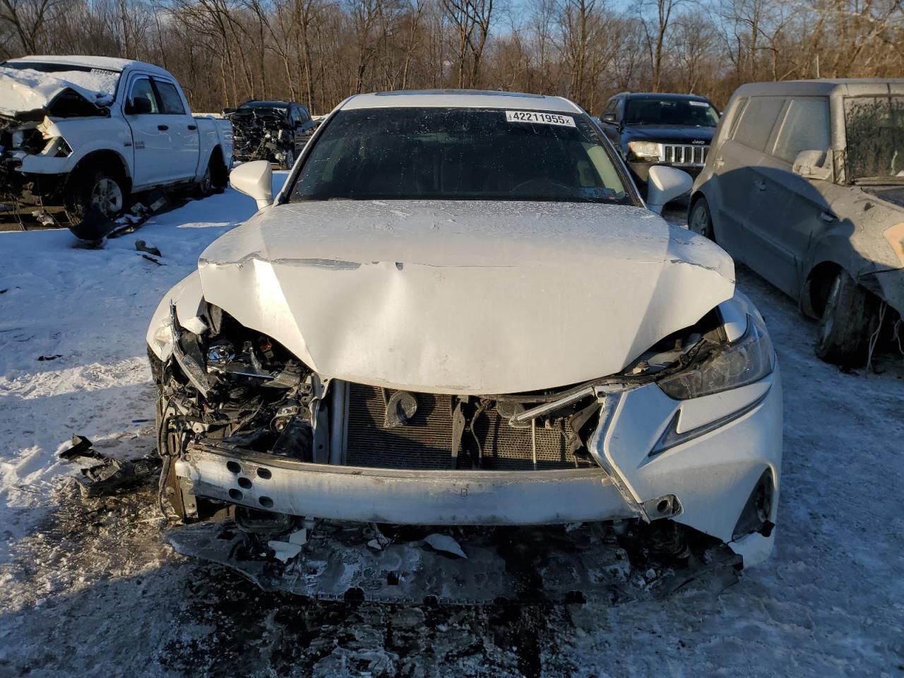 2018 LEXUS IS 300 - Фото 5