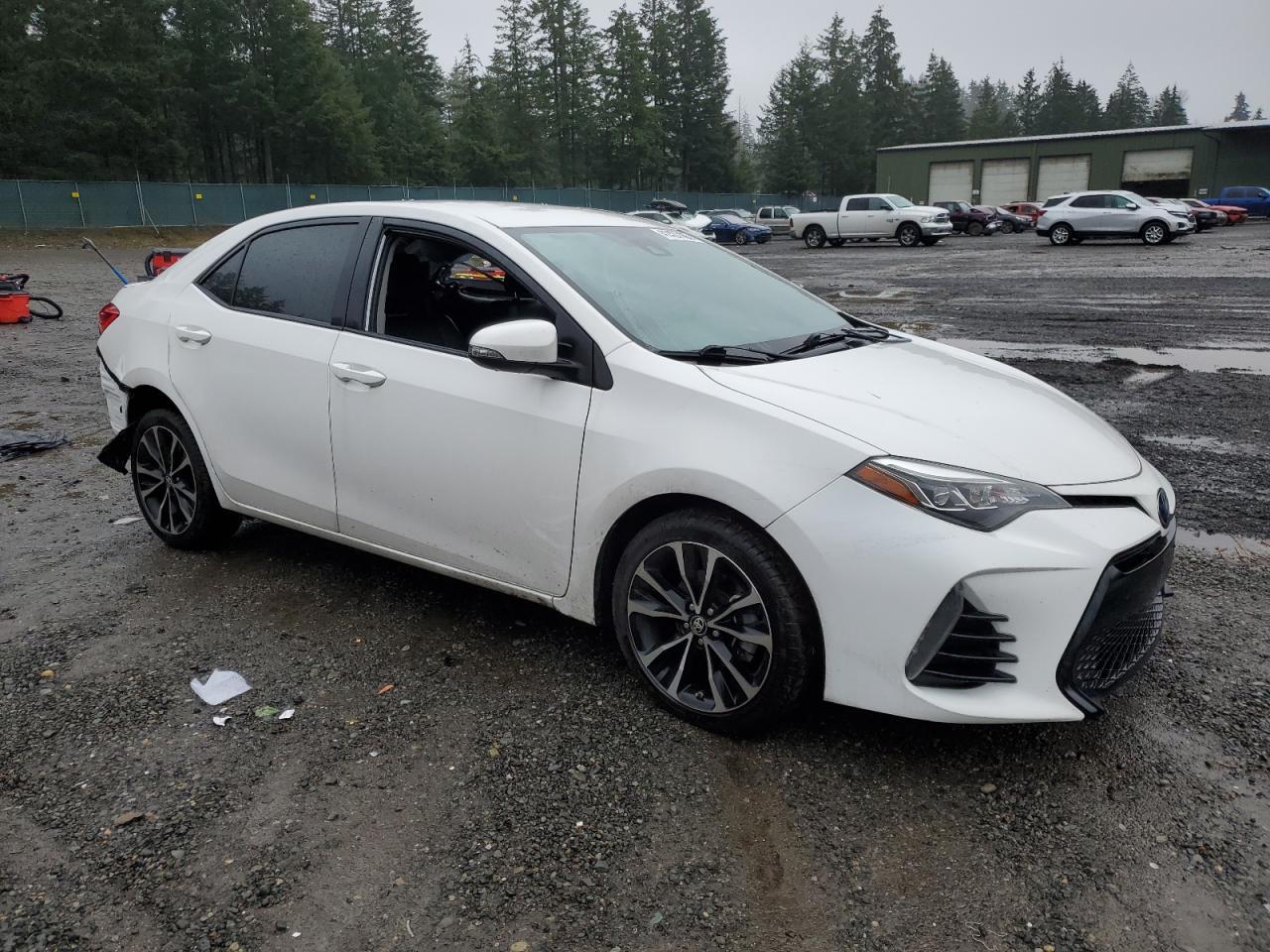 2018 TOYOTA COROLLA L - Image 4