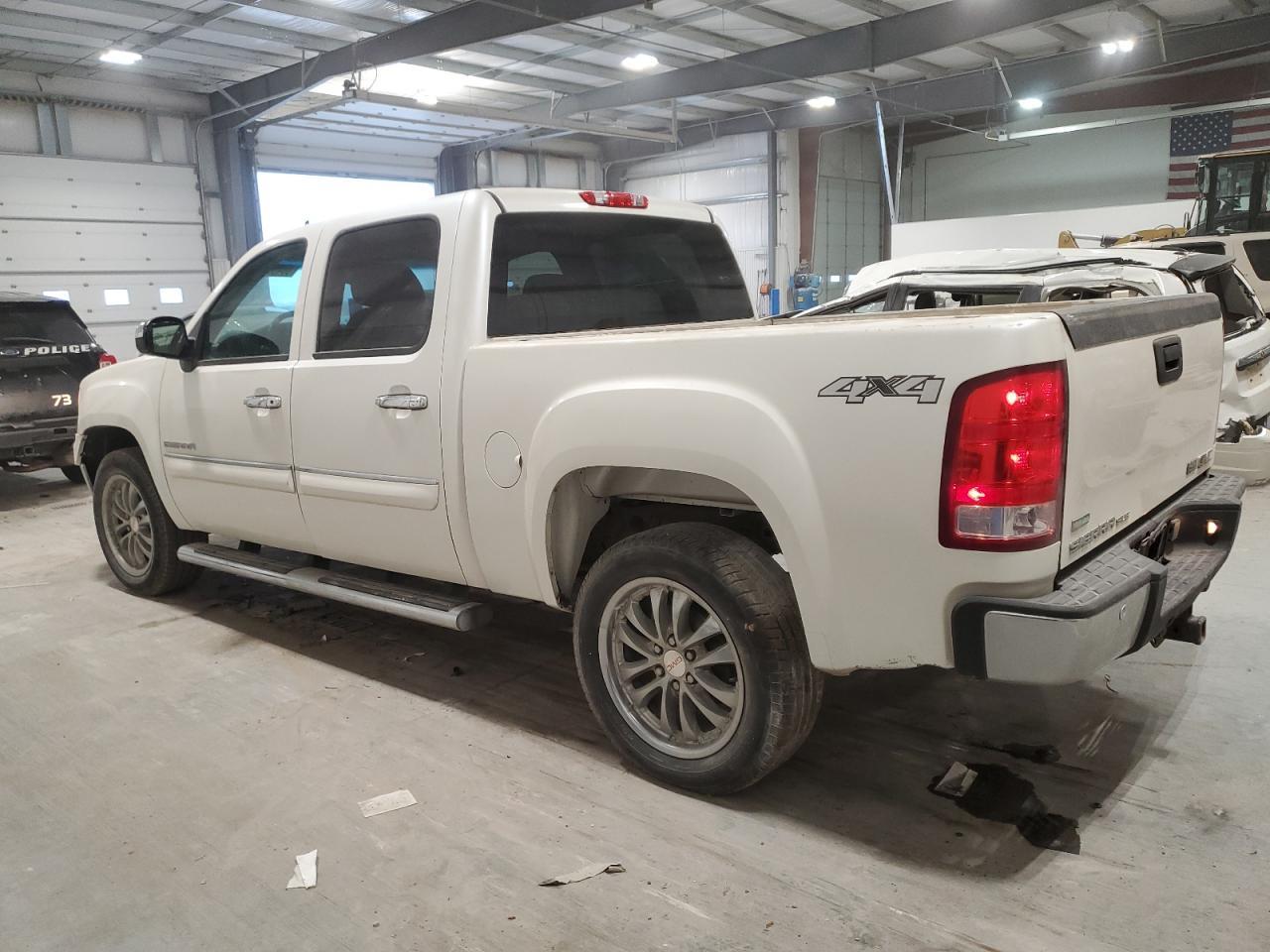 2011 GMC SIERRA K15 - Image 2