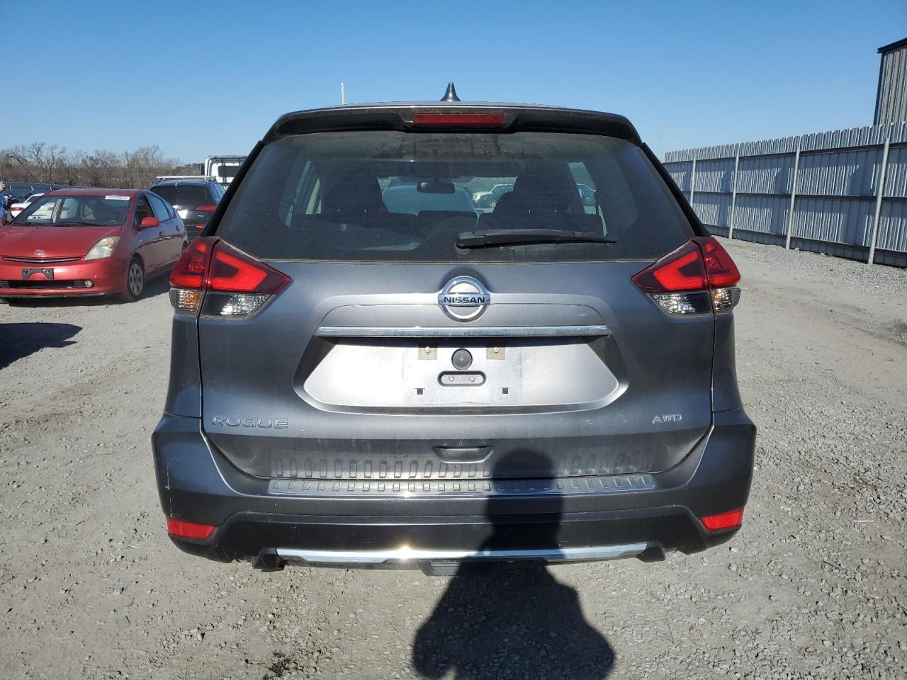 2018 NISSAN ROGUE S - Фото 6