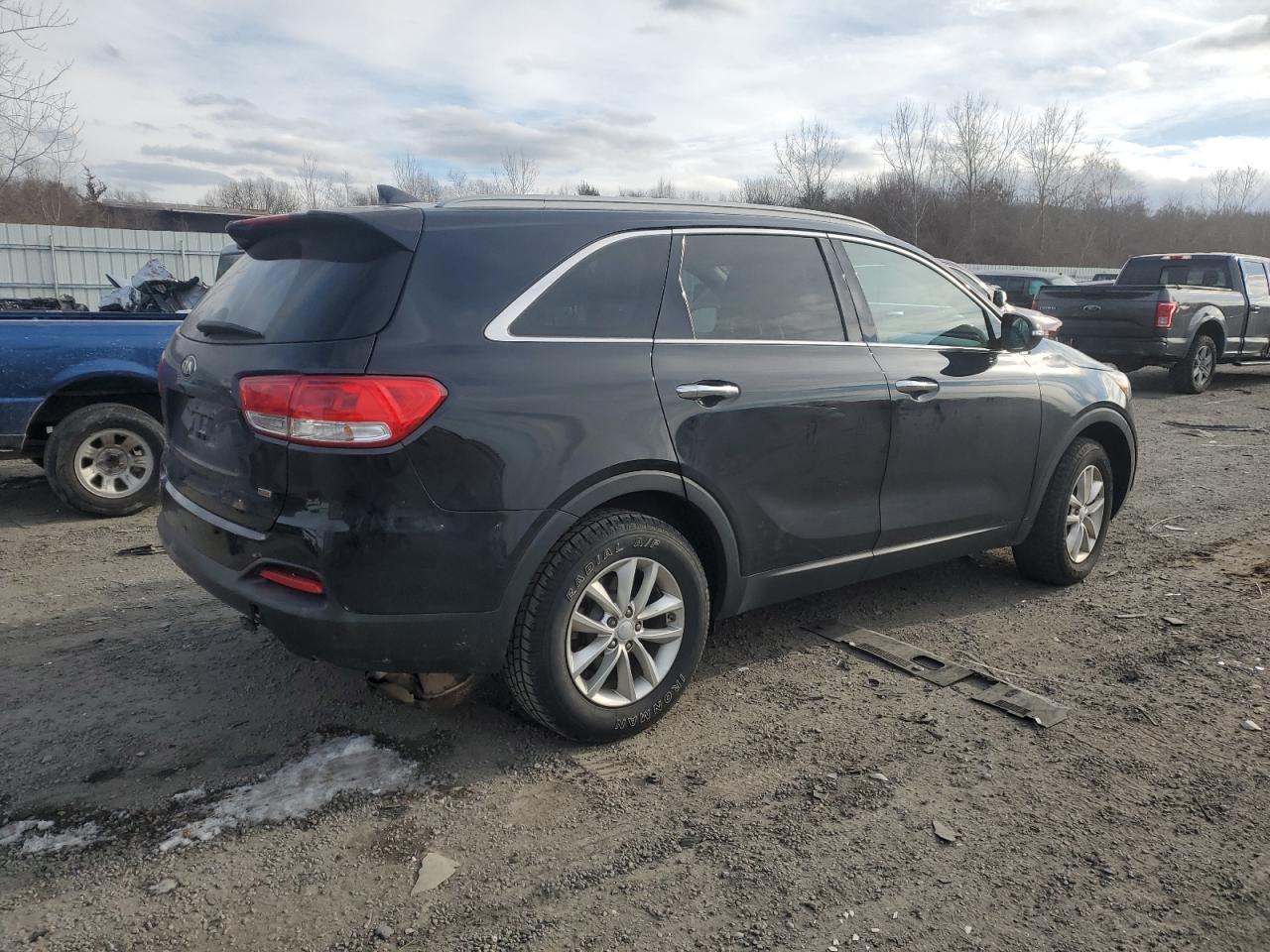 2016 KIA SORENTO LX - Image 3