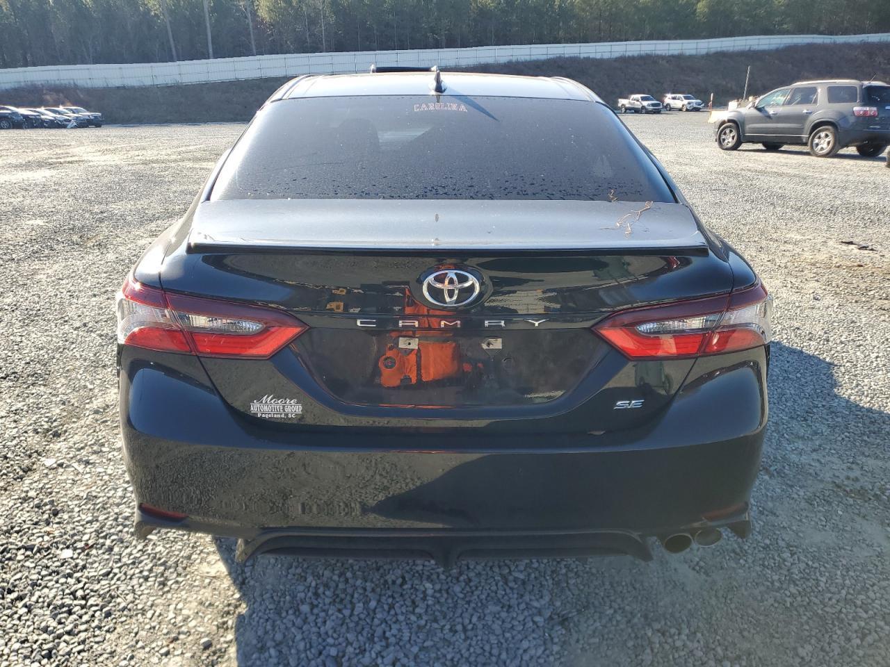 2021 TOYOTA CAMRY SE - Фото 6