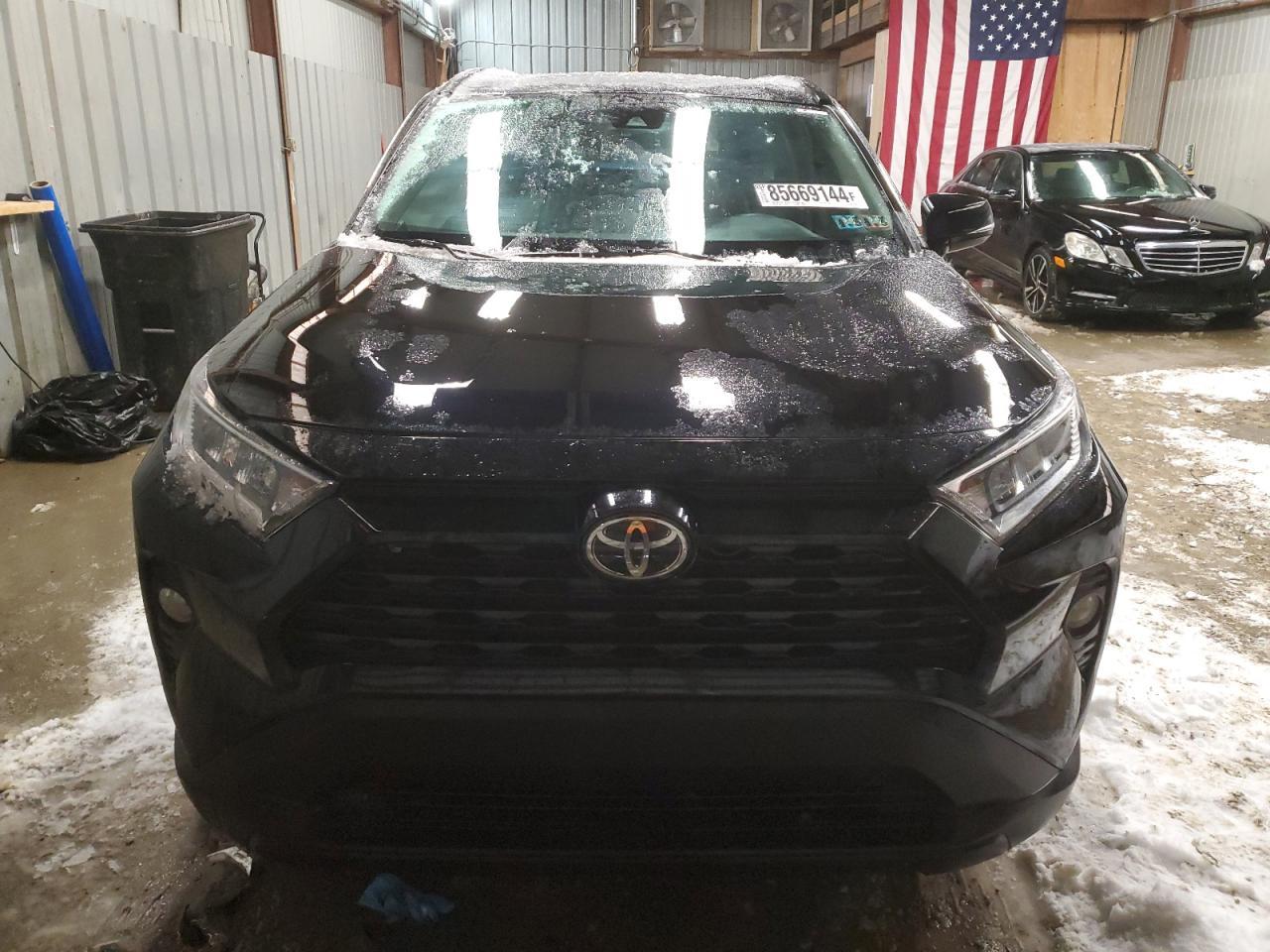 2020 TOYOTA RAV4 XLE - Image 5