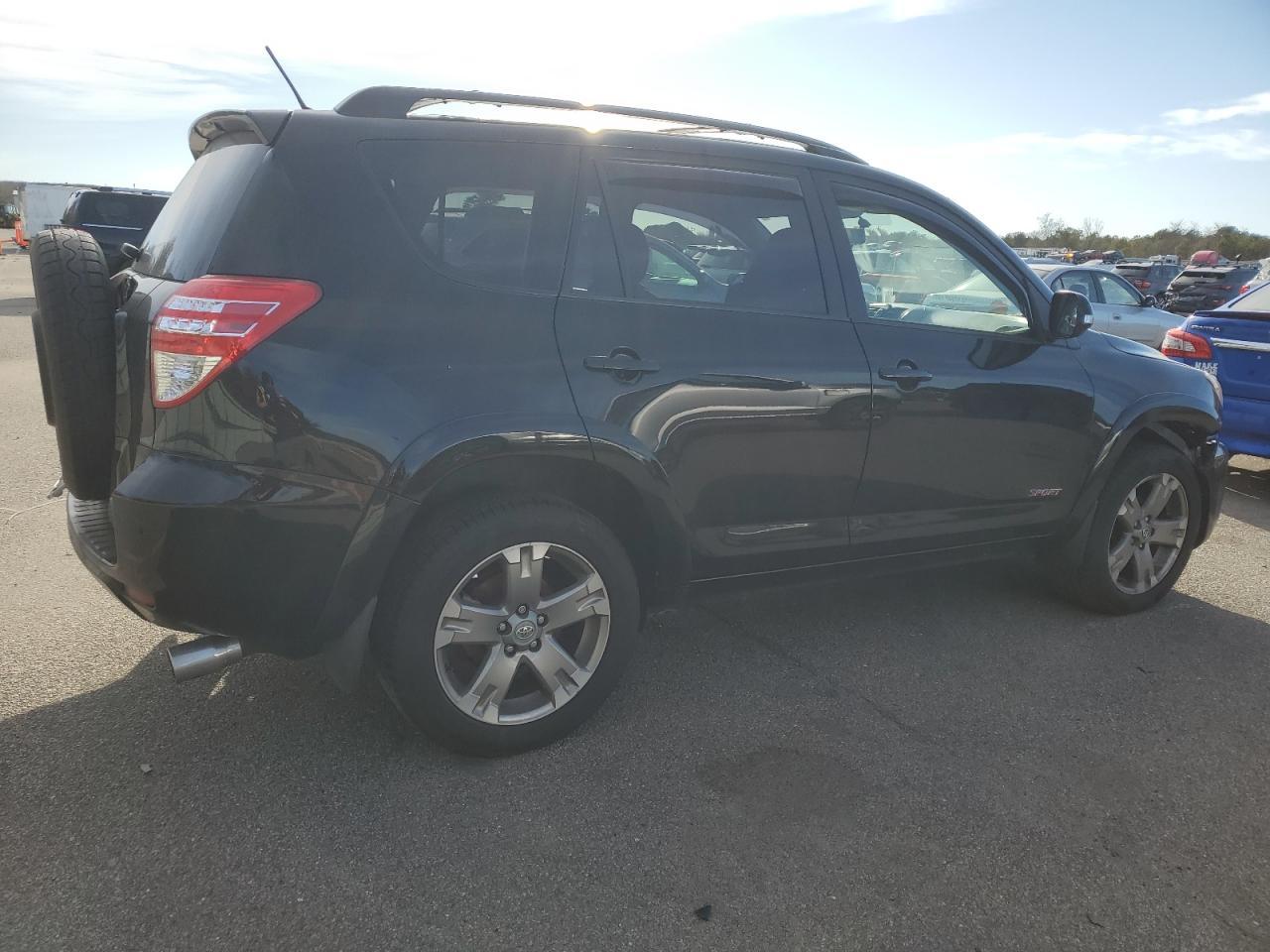 2011 TOYOTA RAV4 SPORT - Фото 3