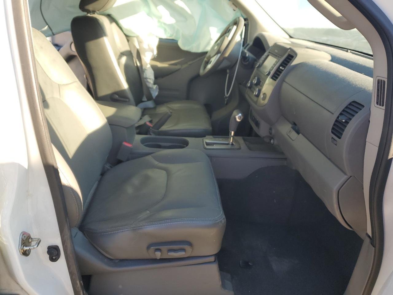 2019 NISSAN FRONTIER S - Фото 7