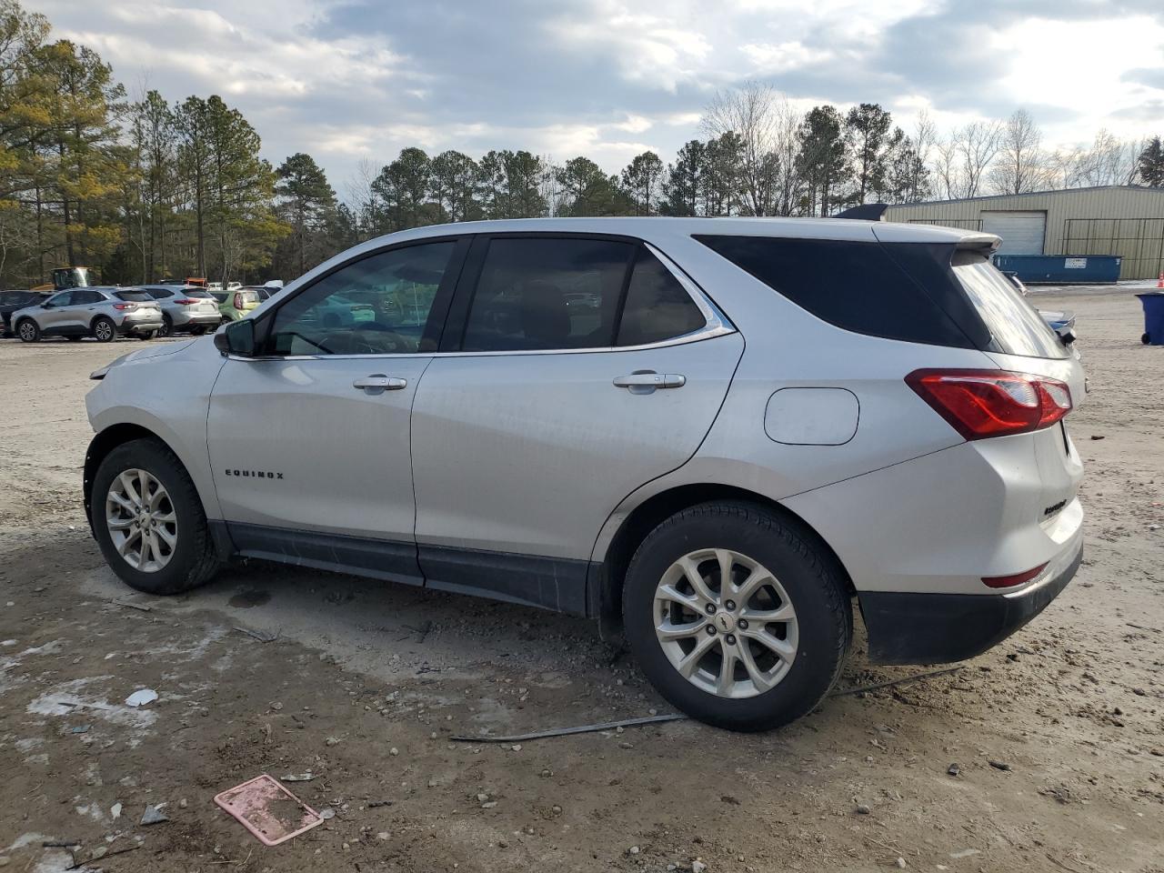 2019 CHEVROLET EQUINOX LT - Image 2