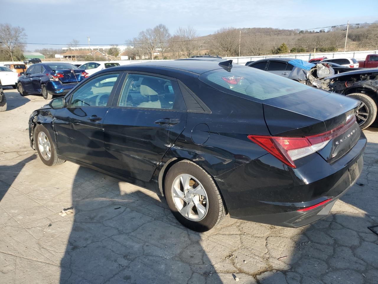 2022 HYUNDAI ELANTRA SE - Фото 2