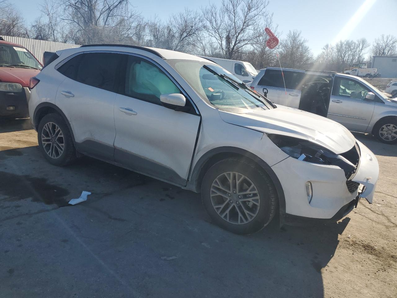 2020 FORD ESCAPE SEL - Фото 4