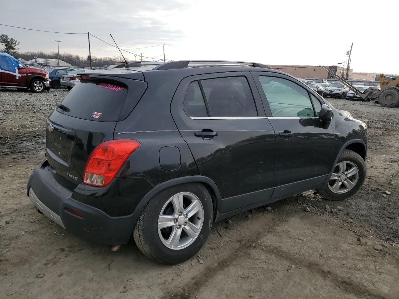 2015 CHEVROLET TRAX 1LT - Фото 3