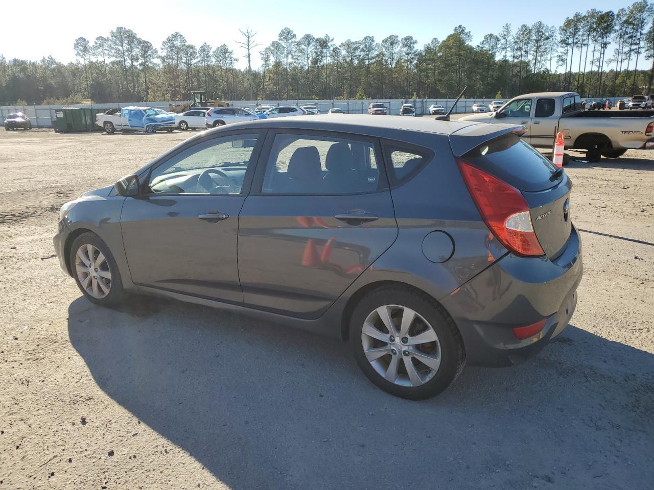 2012 HYUNDAI ACCENT GLS - Фото 2