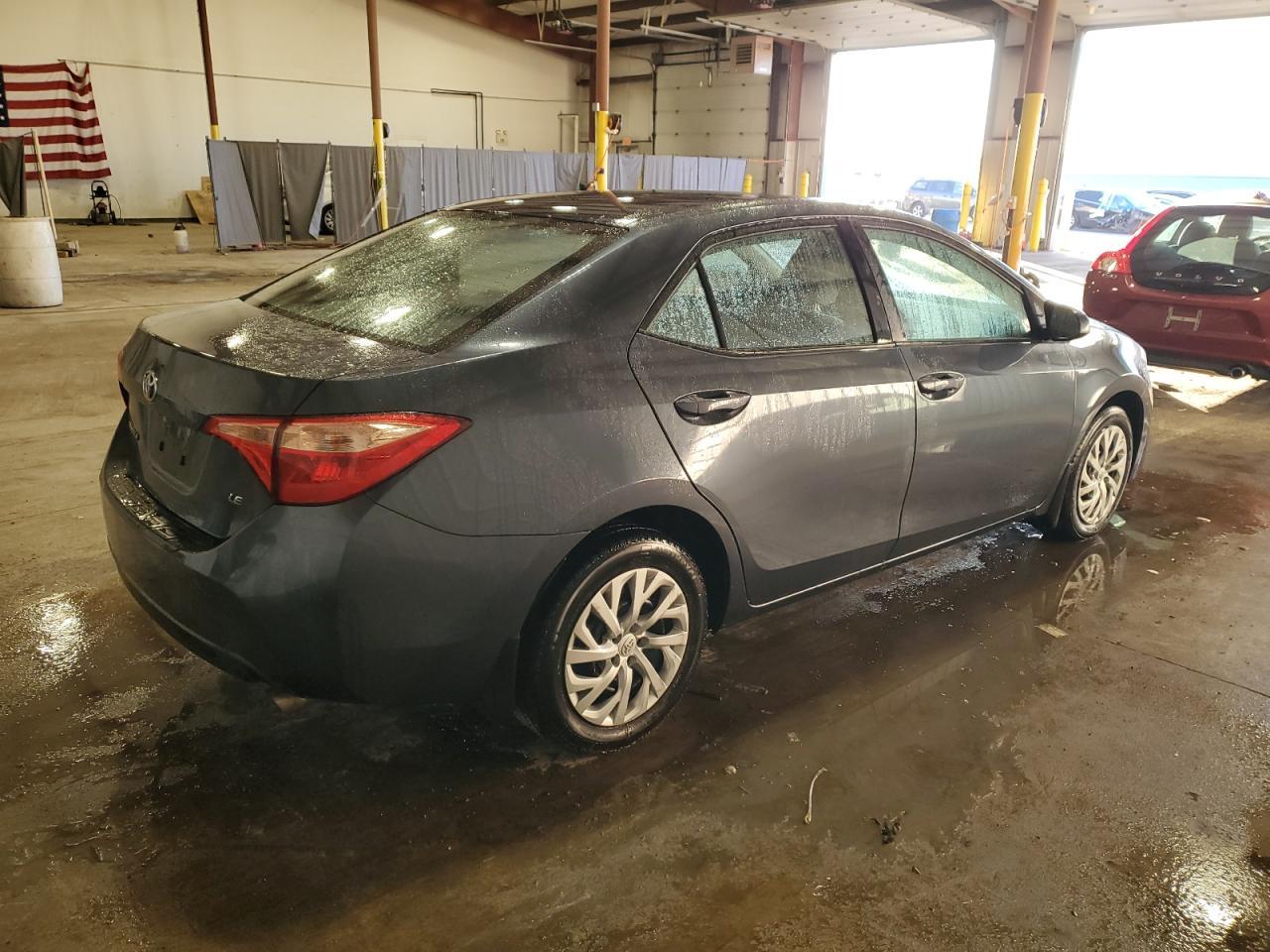 2018 TOYOTA COROLLA L - Image 3