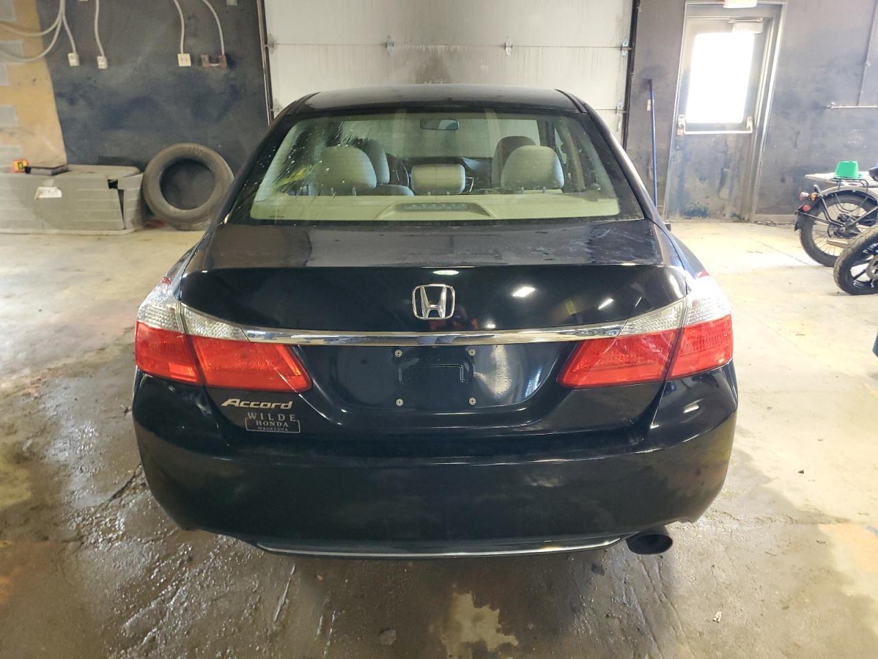 2014 HONDA ACCORD LX - Image 6