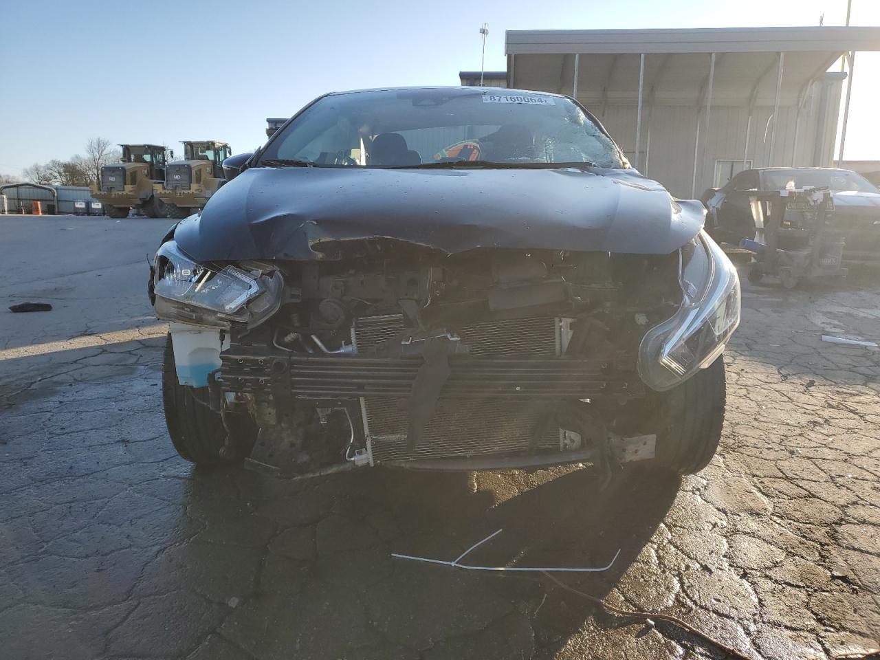 2021 NISSAN VERSA SV - Фото 5