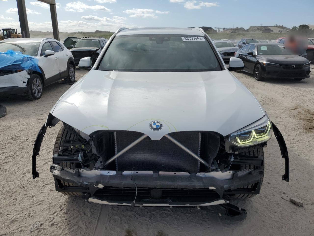 2019 BMW X3 XDRIVE3 - Фото 5