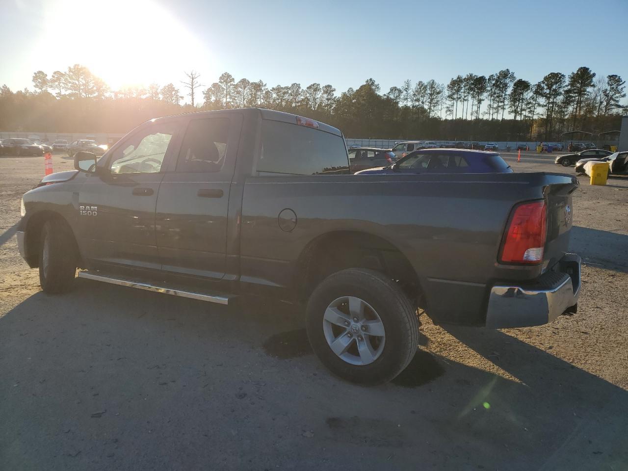 2018 RAM 1500 ST - Image 2