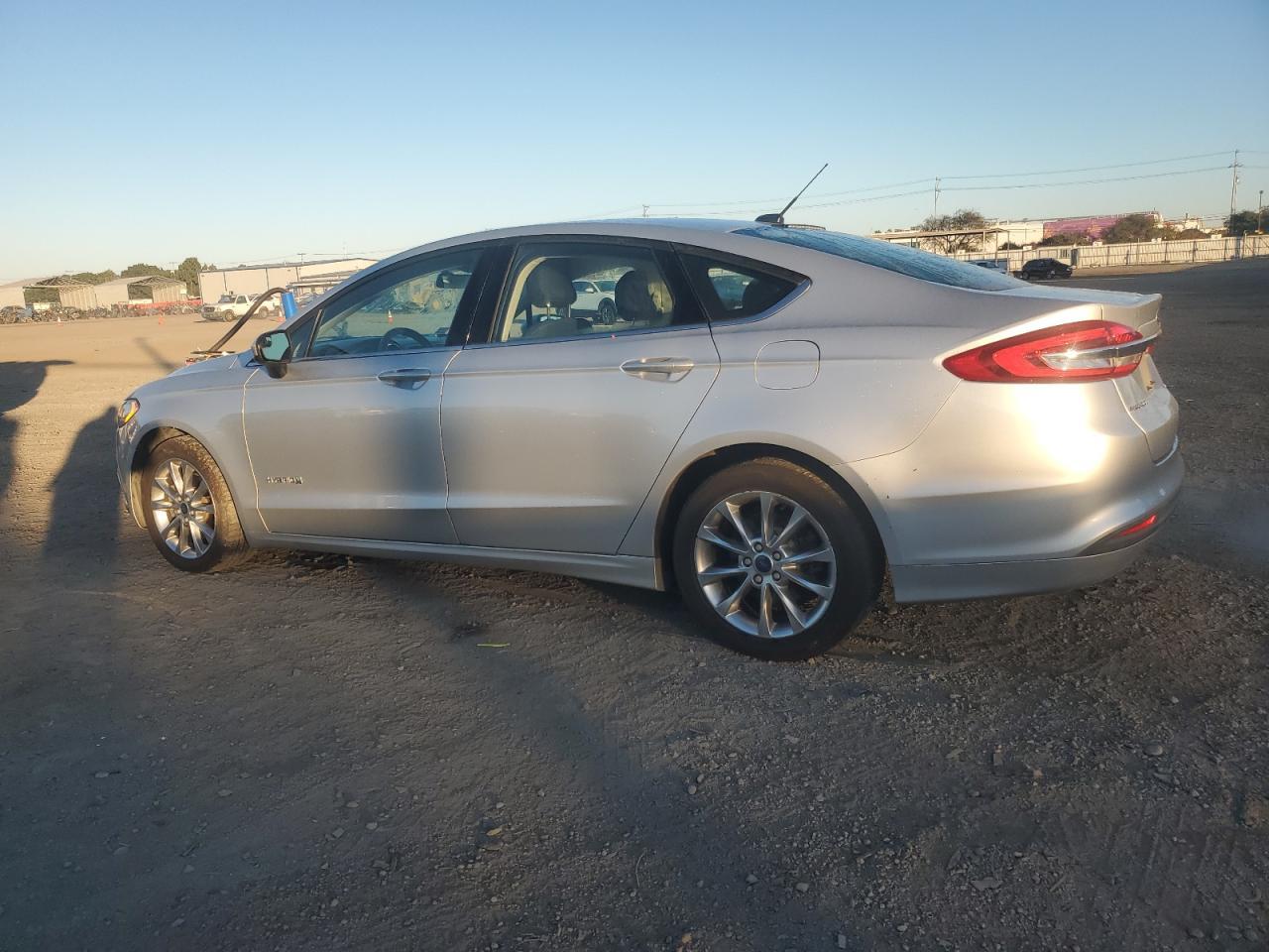 2017 FORD FUSION SE - Фото 2