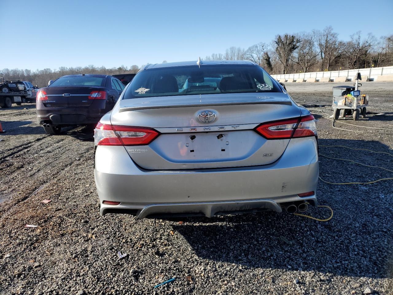 2020 TOYOTA CAMRY SE - Image 6
