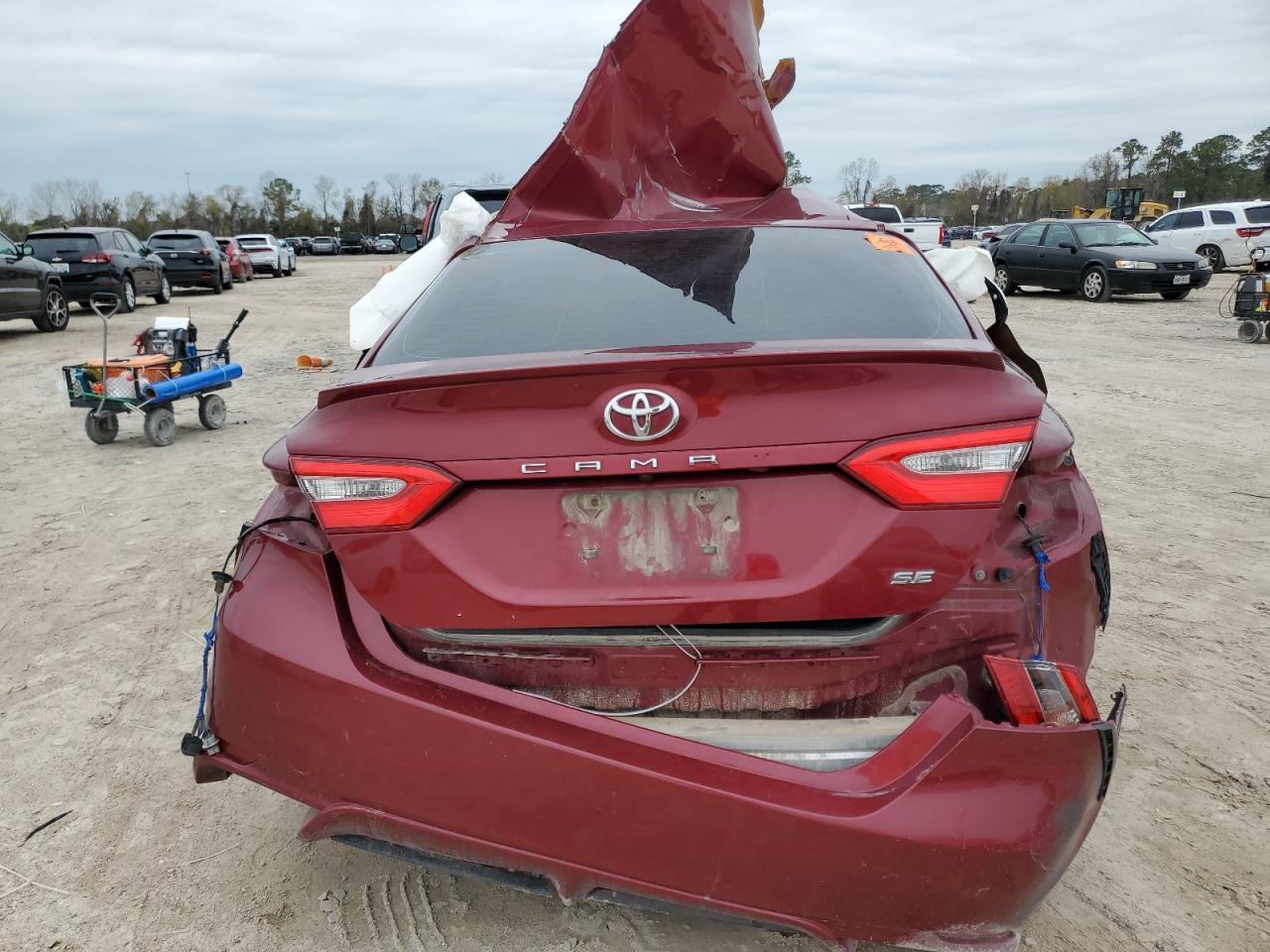 2018 TOYOTA CAMRY L - Фото 6