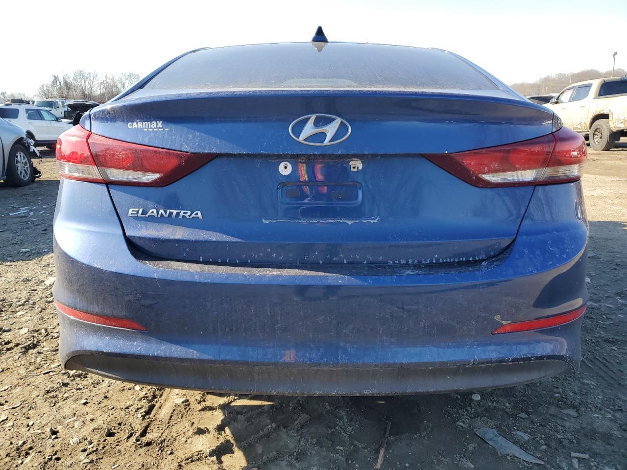 2017 HYUNDAI ELANTRA SE - Image 6