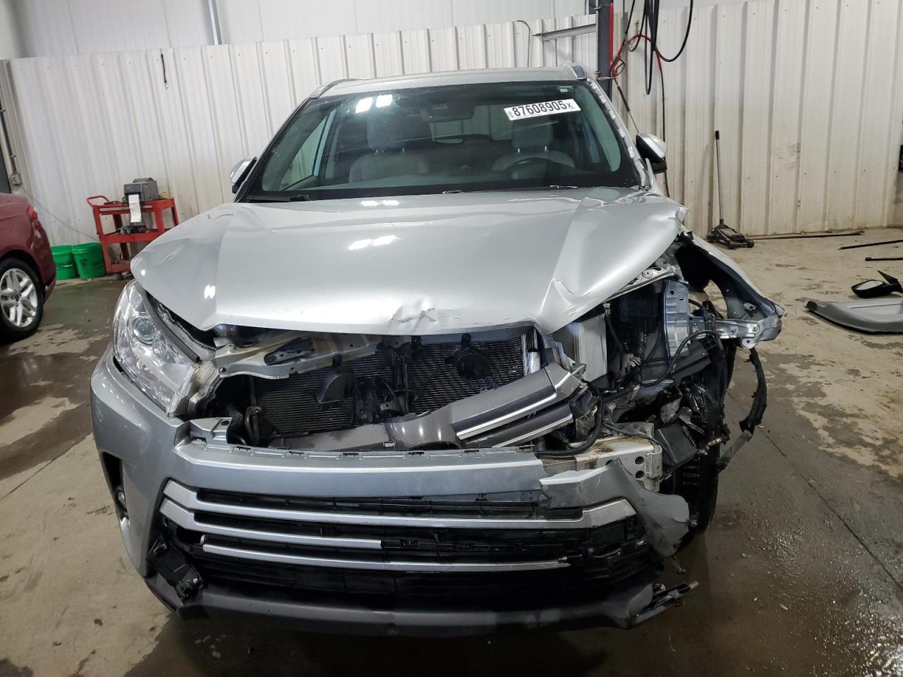 2019 TOYOTA HIGHLANDER - Фото 5