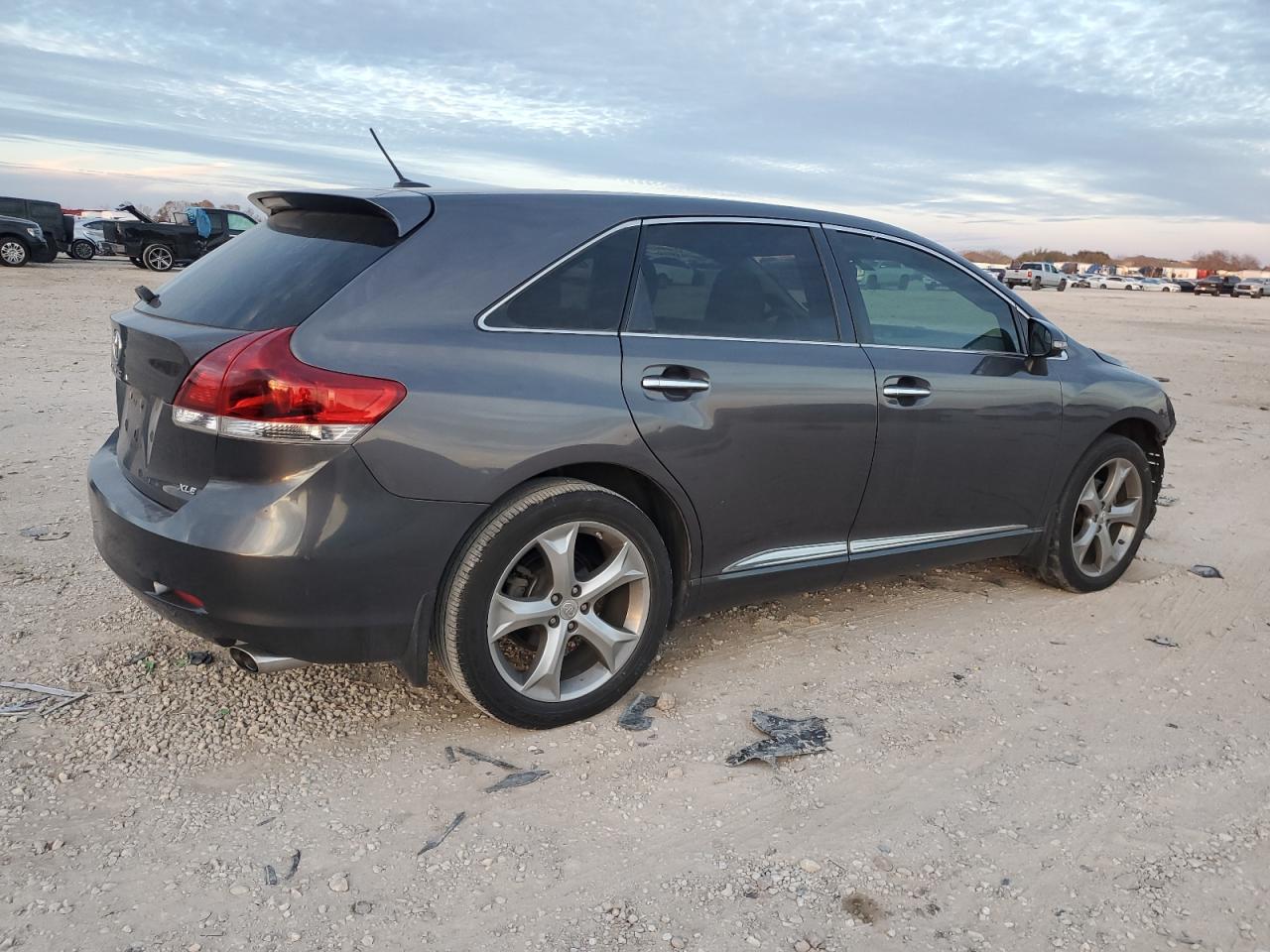 2014 TOYOTA VENZA LE - Фото 3