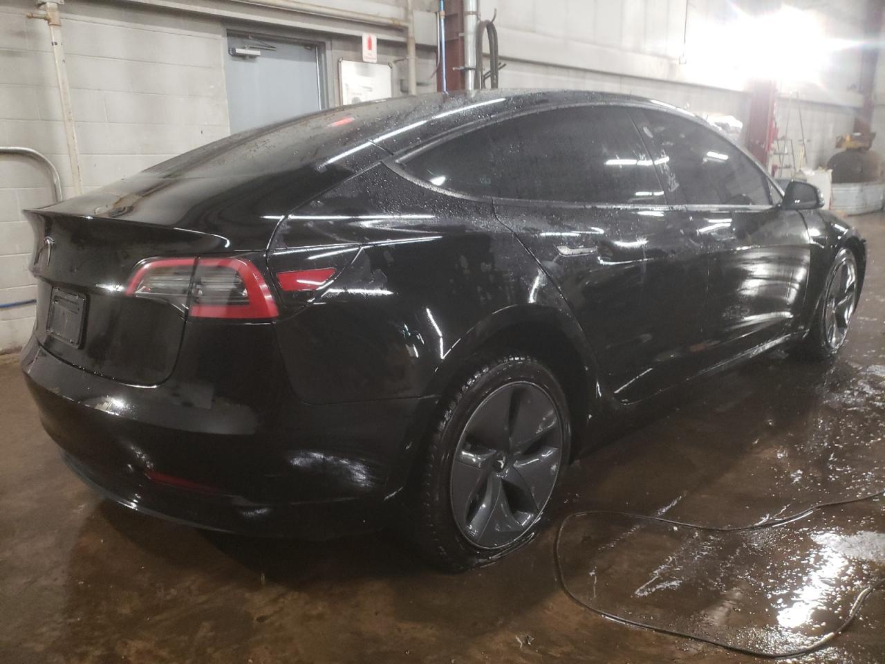2023 TESLA MODEL 3 - Фото 3