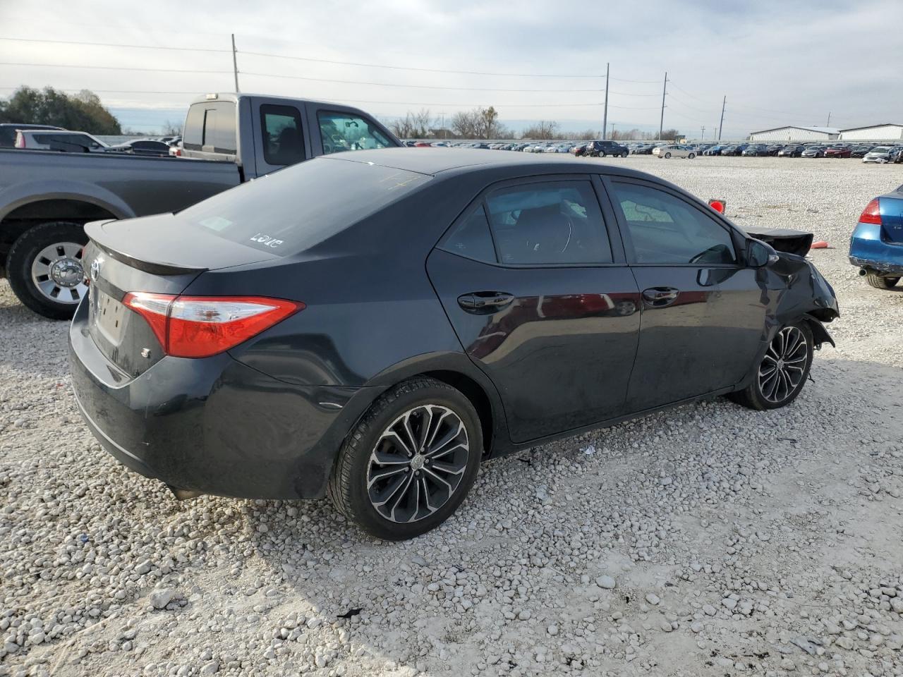 2015 TOYOTA COROLLA L - Фото 3