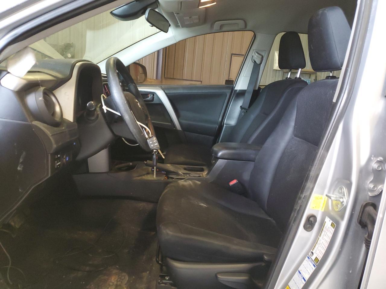 2017 TOYOTA RAV4 LE - Image 7
