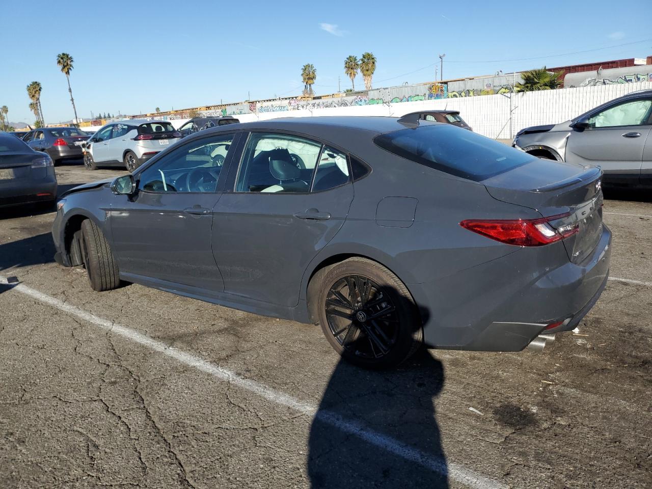 2025 TOYOTA CAMRY XSE - Фото 2