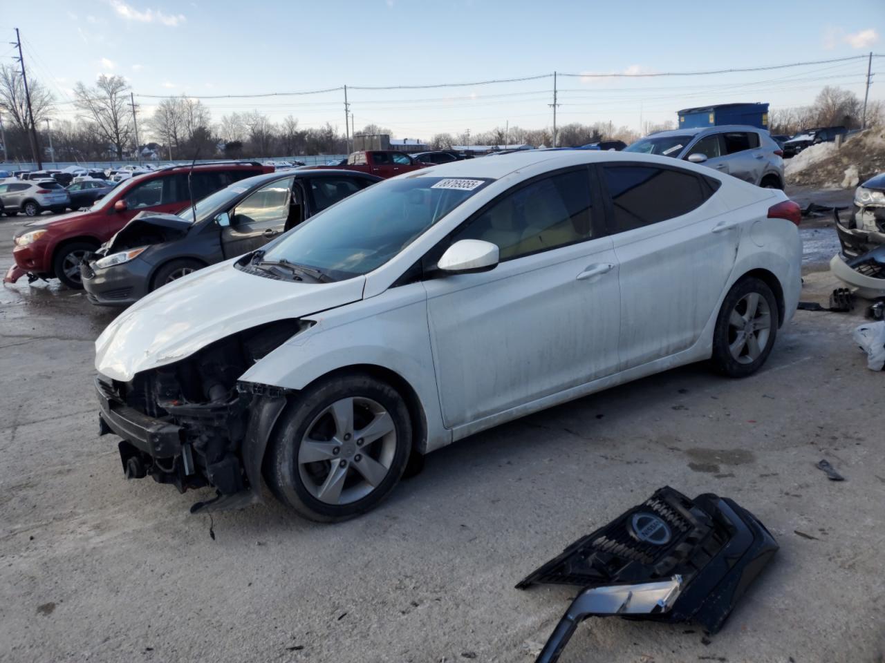 2013 HYUNDAI ELANTRA GL