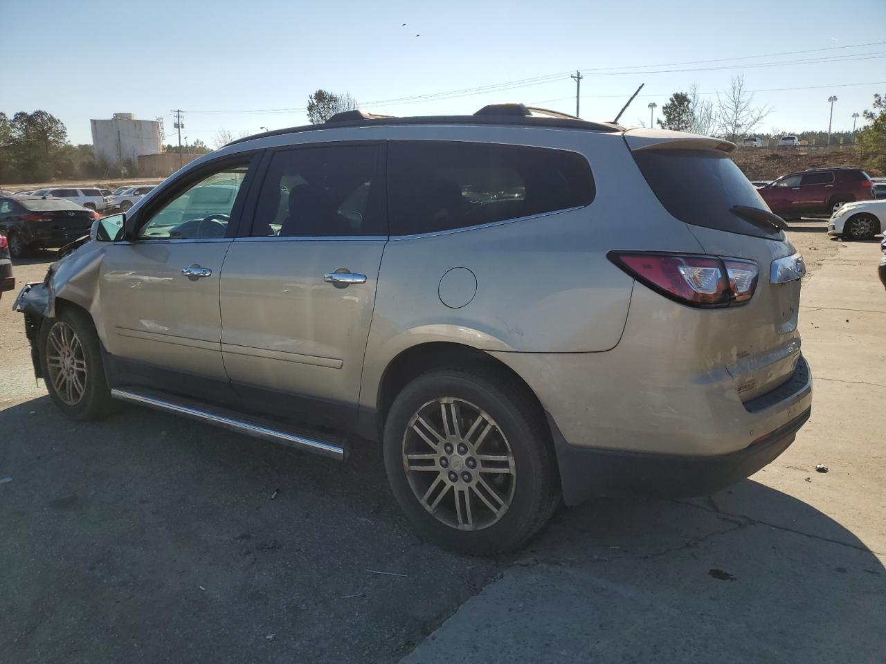 2015 CHEVROLET TRAVERSE L - Image 2