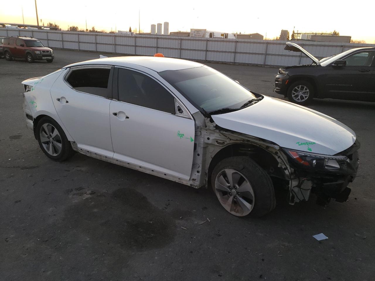2016 KIA OPTIMA HYB - Image 4