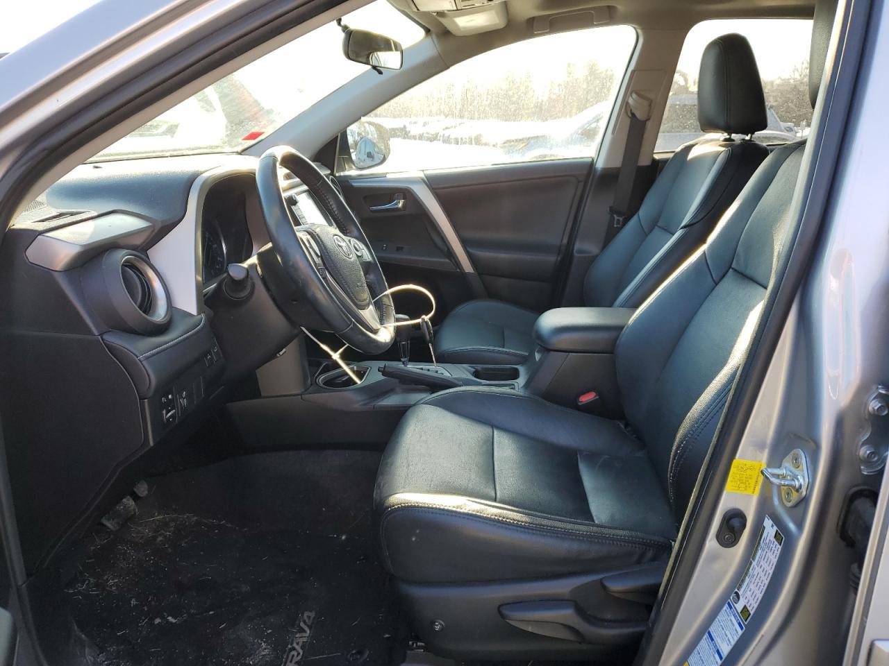 2016 TOYOTA RAV4 XLE - Image 7