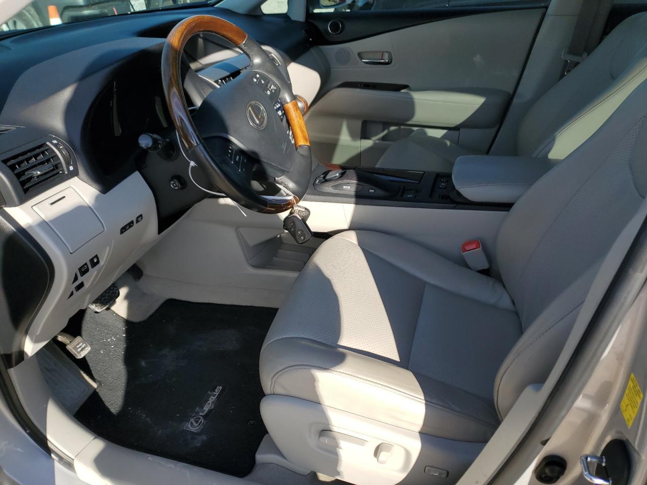 2010 LEXUS RX 350 - Image 7