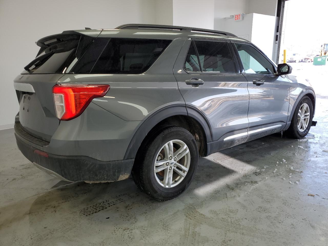 2023 FORD EXPLORER X - Image 3