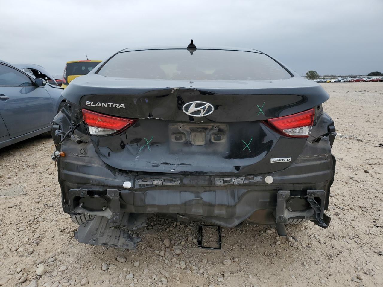 2015 HYUNDAI ELANTRA SE - Image 6