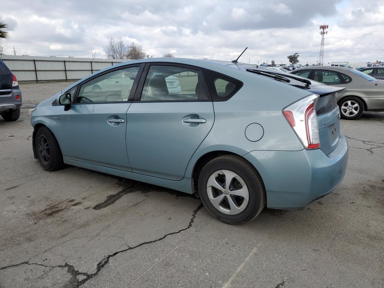 2015 TOYOTA PRIUS - Фото 2