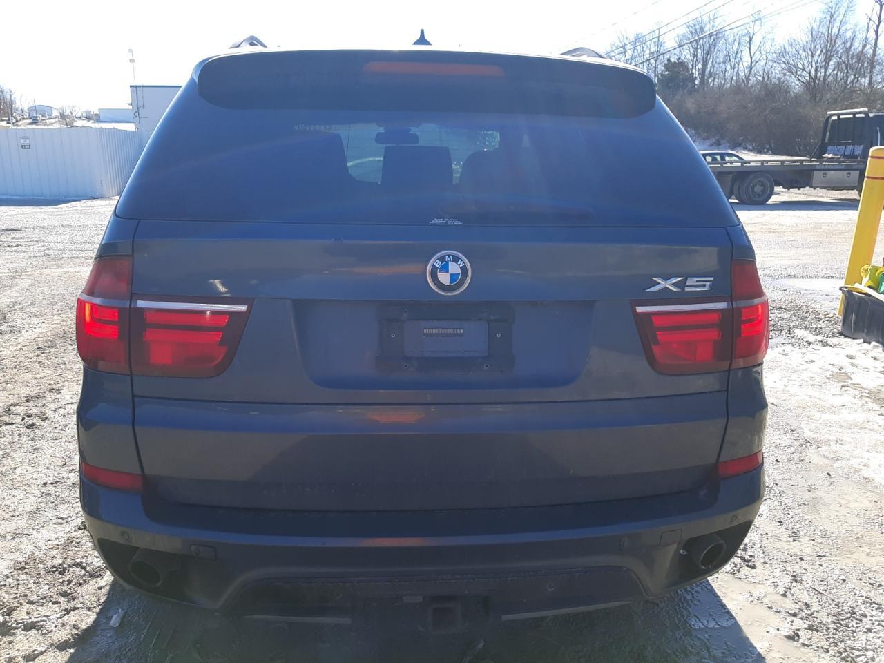 2011 BMW X5 XDRIVE3 - Image 6