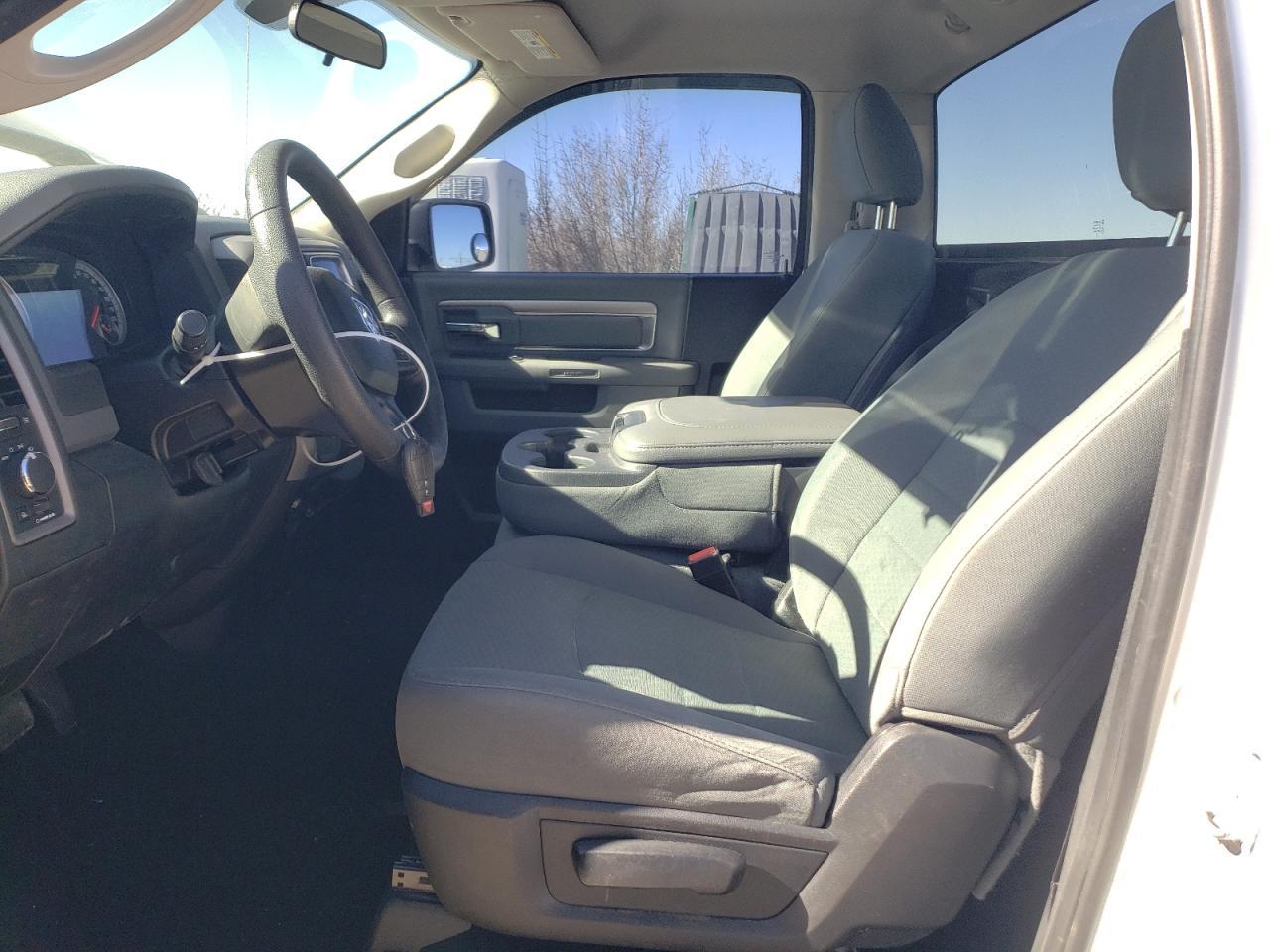 2014 RAM 1500 ST - Фото 7