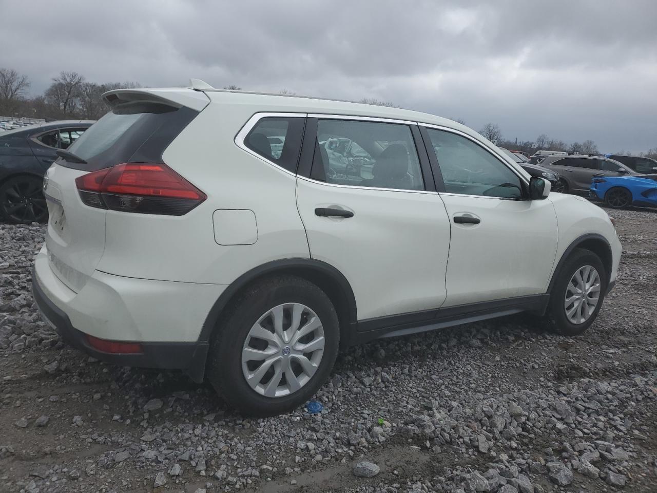 2017 NISSAN ROGUE S - Image 3