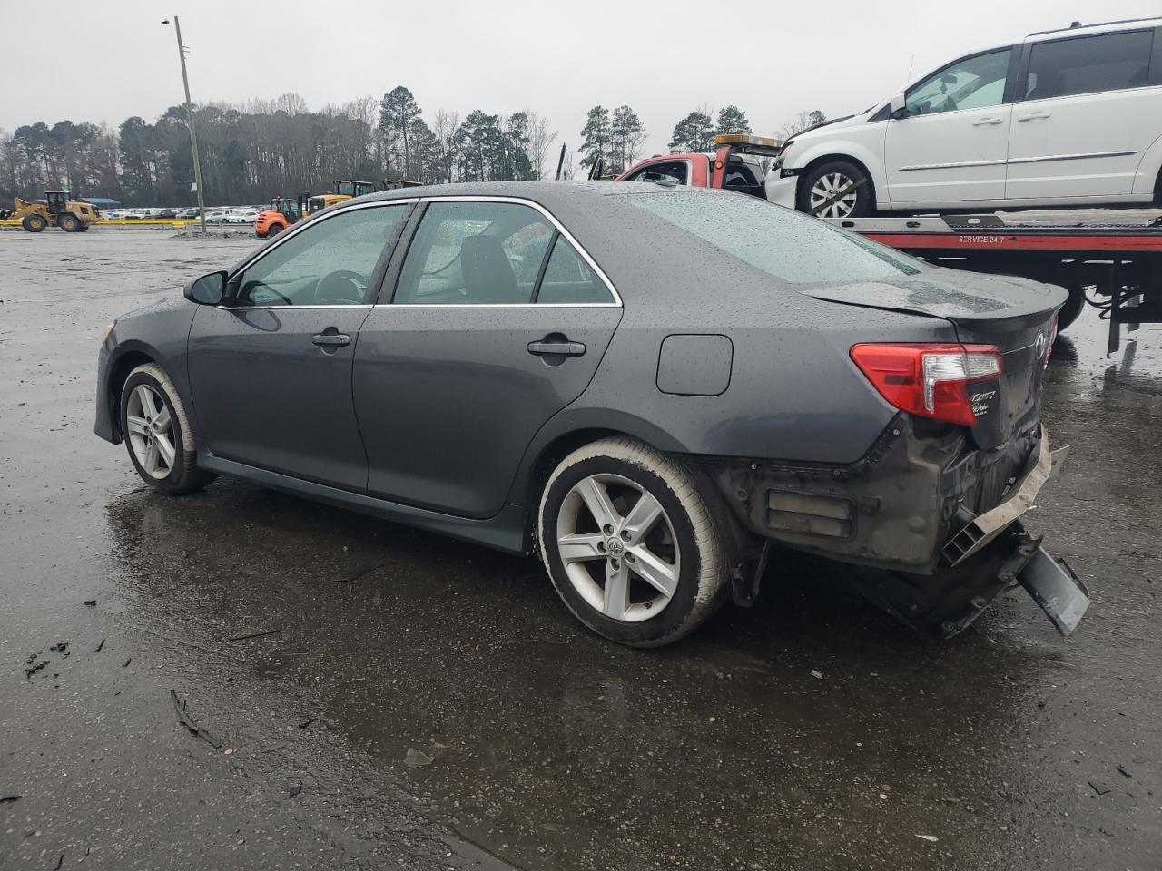 2013 TOYOTA CAMRY L - Image 2