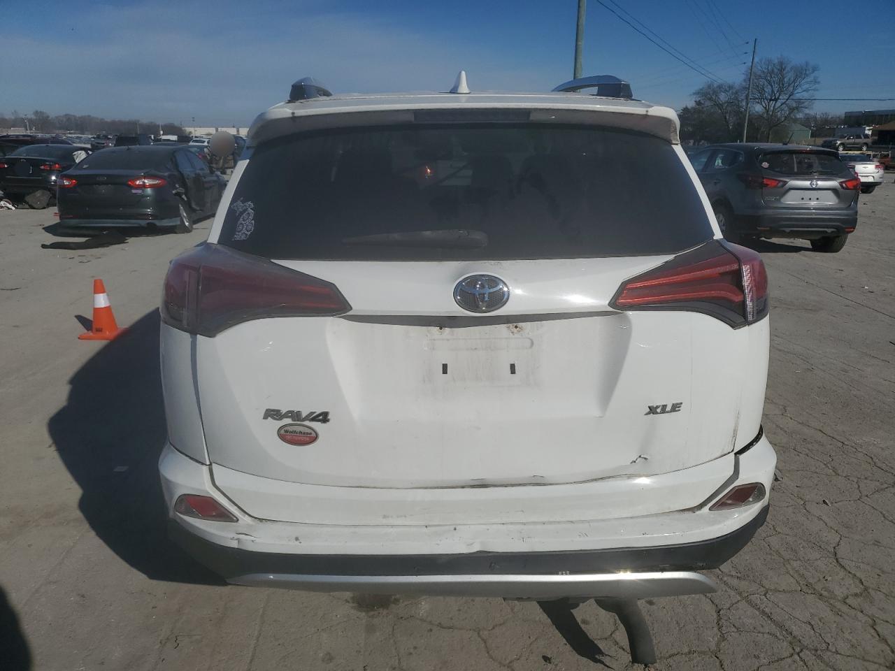 2016 TOYOTA RAV4 XLE - Фото 6