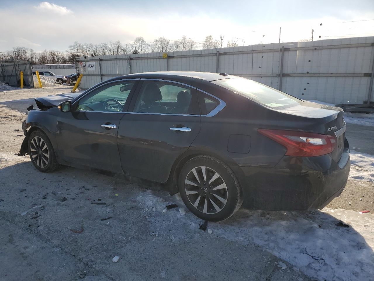 2018 NISSAN ALTIMA 2.5 - Фото 2
