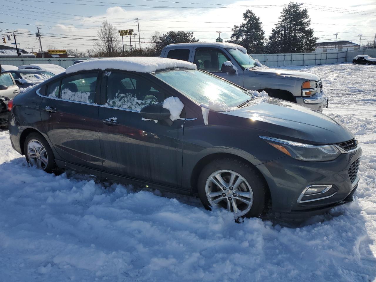 2017 CHEVROLET CRUZE LT - Image 4