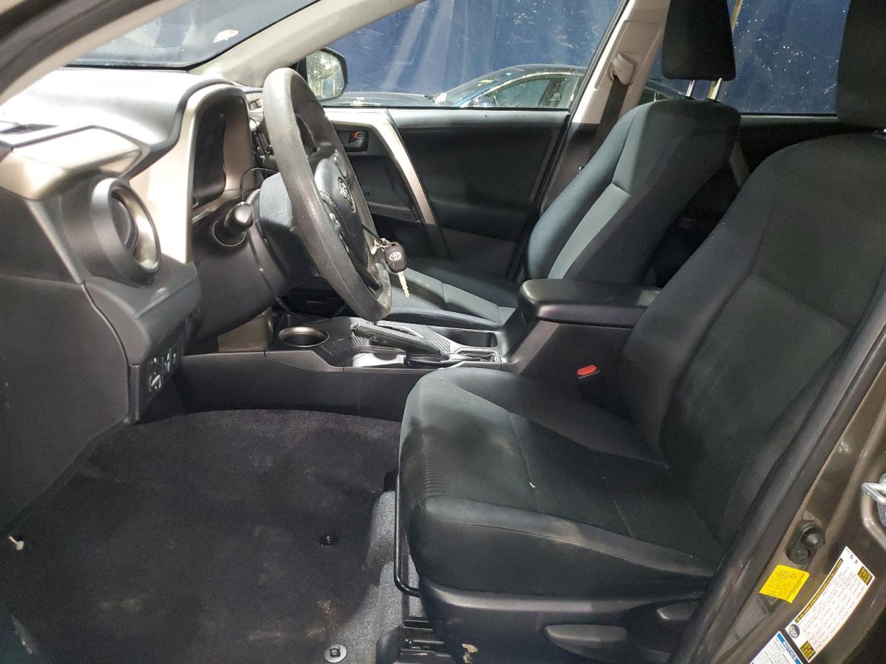 2014 TOYOTA RAV4 LE - Фото 7